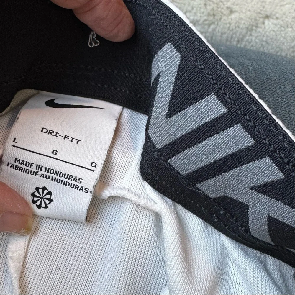 Nike White Athletic Shorts with Elastic Waistband Size L
